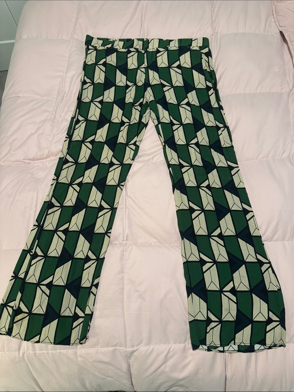Zara Geometric Wide-Leg Pants in Green, Navy, Cream